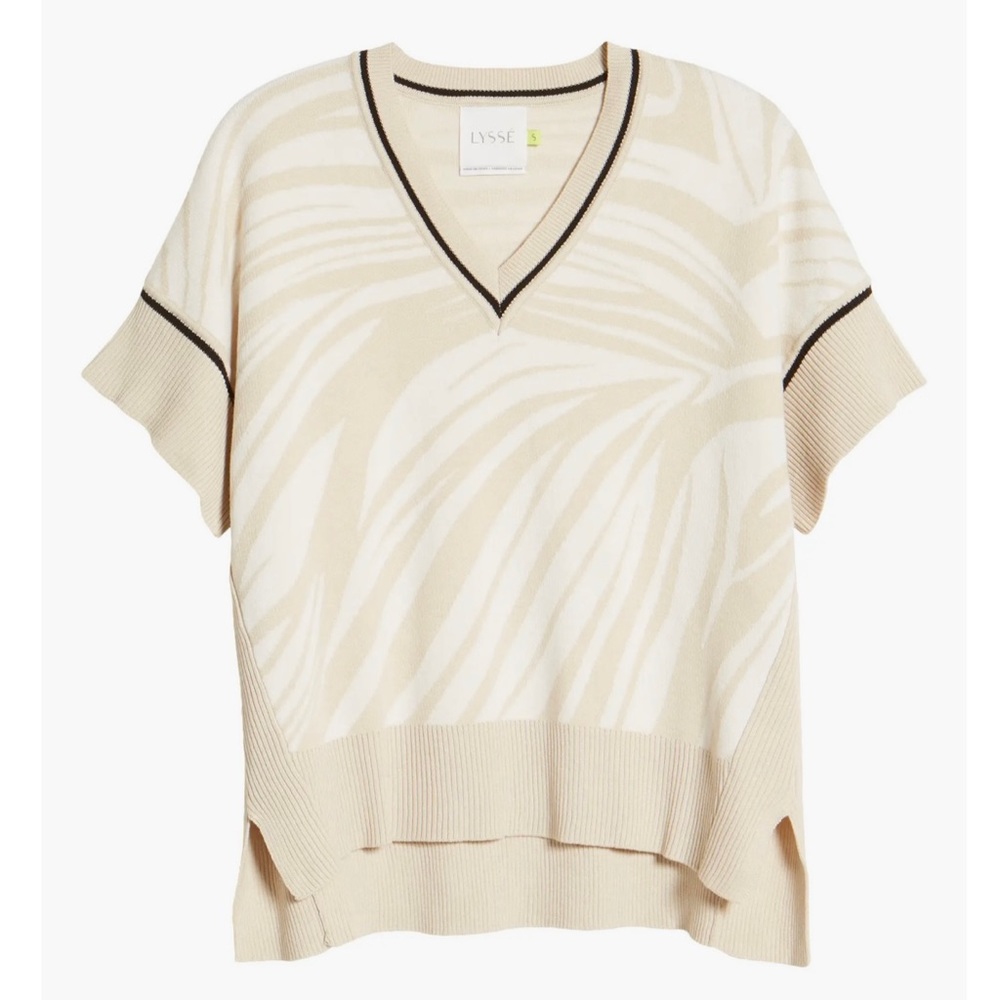 Lysse Cream & White V-Neck Short Sleeve Sweater with Contrast Trim